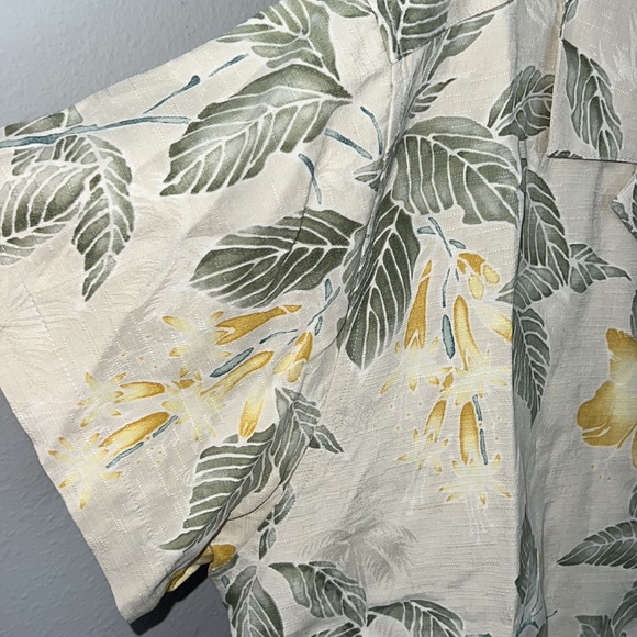 Vintage Men’s Tommy Bahama Hawaiian‎ Silk Button Down sz XLarge - Picture 4 of 8